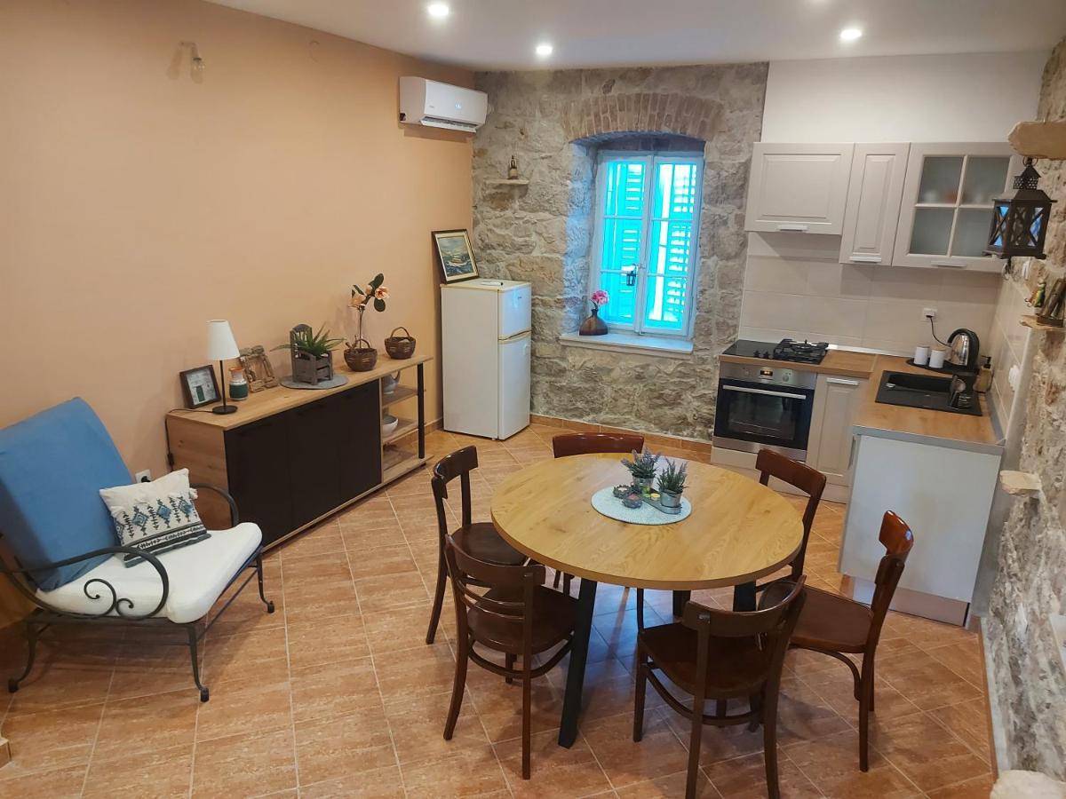 Holiday Home Pepe Banj Luaran gambar