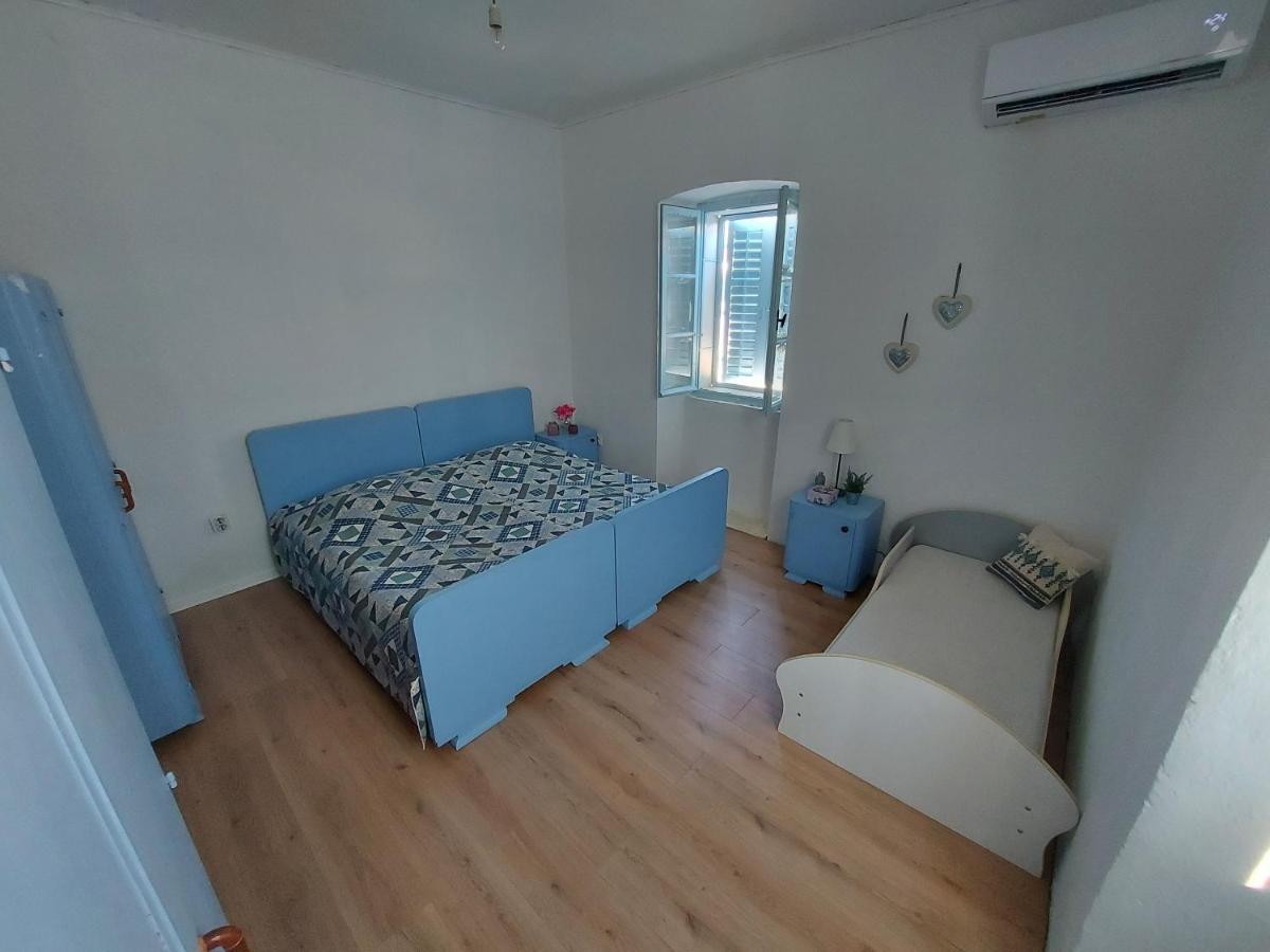 Holiday Home Pepe Banj Luaran gambar